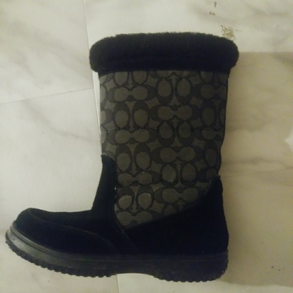 Coach boots
